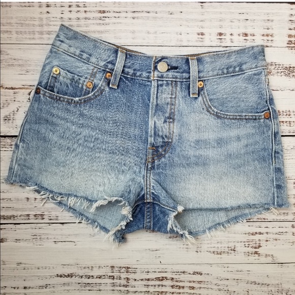 Levi's 501 Button Fly Cutoff Denim Shorts 24 - Picture 2 of 2